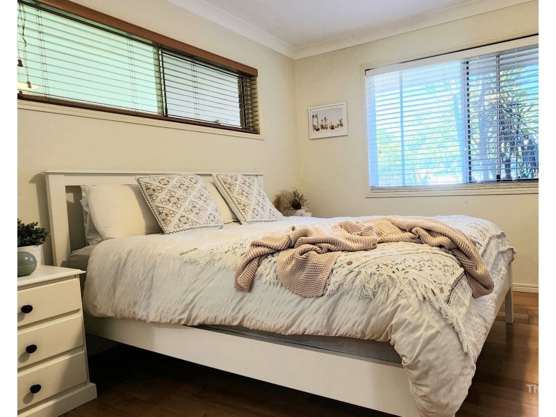75 Waterview Avenue, Wynnum QLD 4178