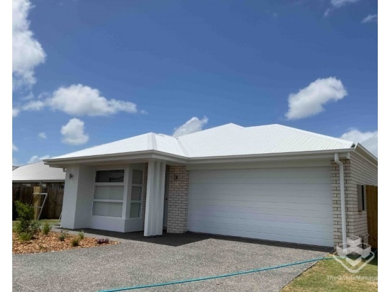 8 Lady Elliot Crescent, Eli Waters QLD 4655