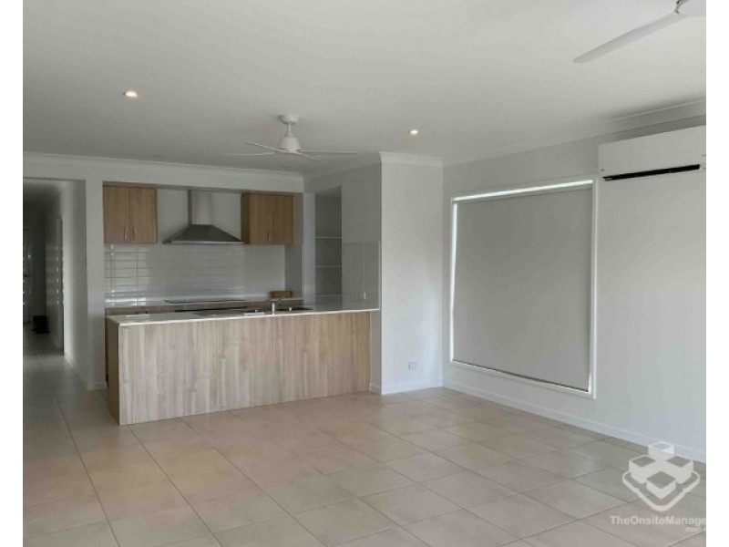 8 Lady Elliot Crescent, Eli Waters QLD 4655
