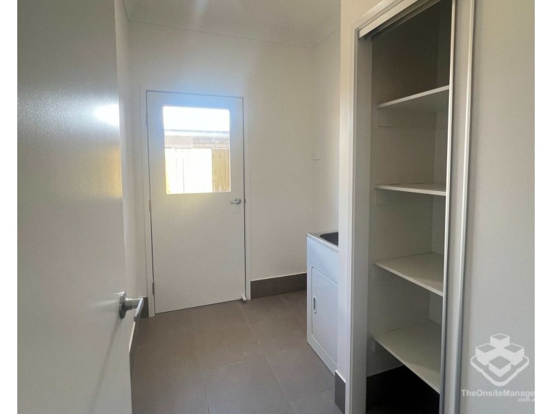 43 Barbeth Road, Greenbank QLD 4124