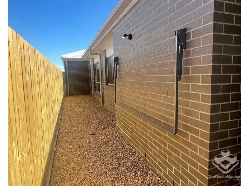 43 Barbeth Road, Greenbank QLD 4124