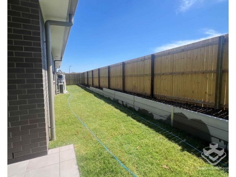 43 Barbeth Road, Greenbank QLD 4124