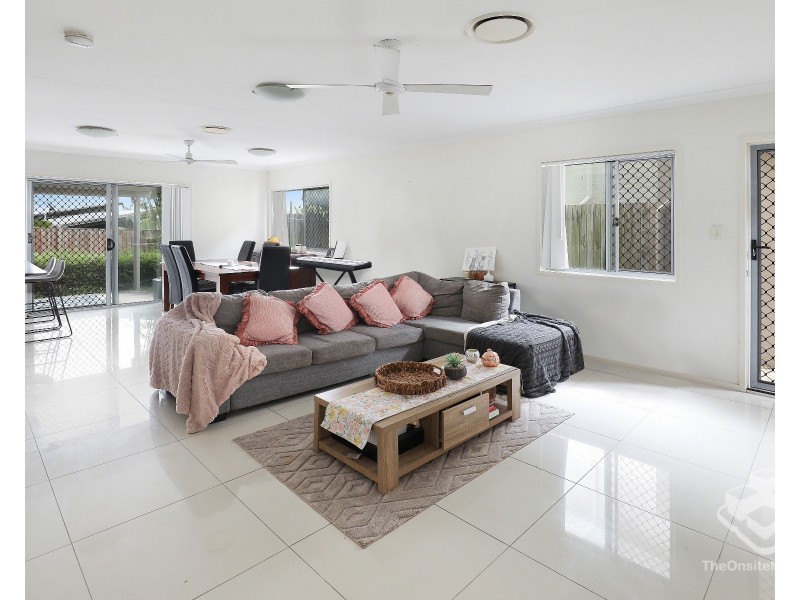 11/2 Photinia Crescent, Mountain Creek QLD 4557