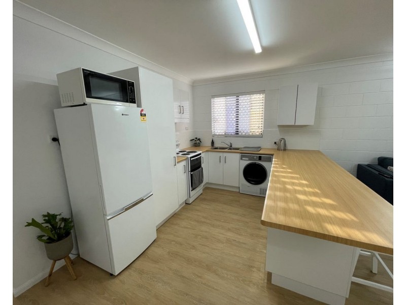 ID:21197040/77 Queens Road, Hermit Park QLD 4812
