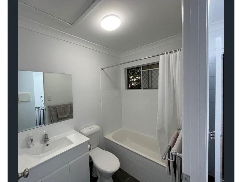 ID:21197040/77 Queens Road, Hermit Park QLD 4812