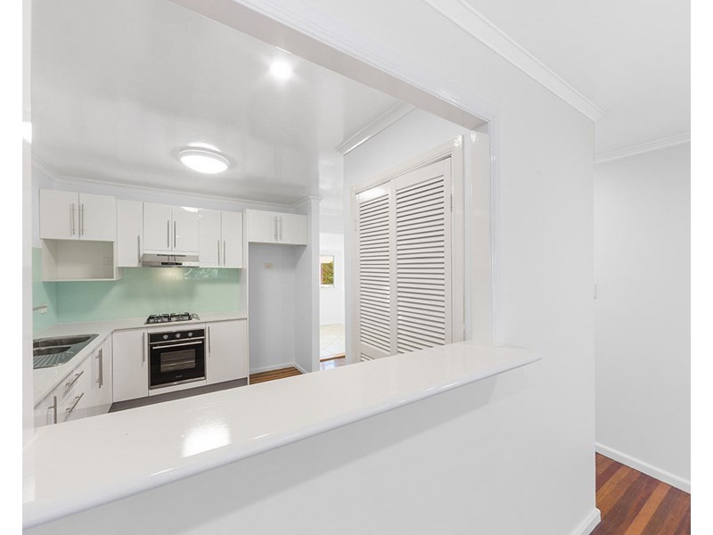 32 Trood Street, Macgregor QLD 4109