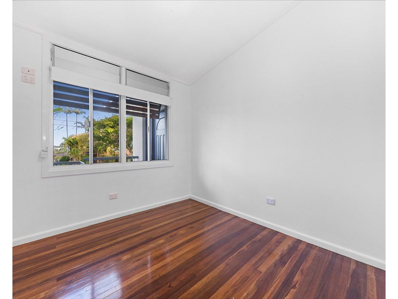 32 Trood Street, Macgregor QLD 4109