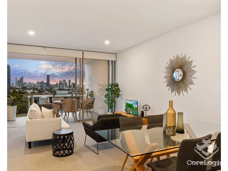 54 Lincoln Street, Greenslopes QLD 4120