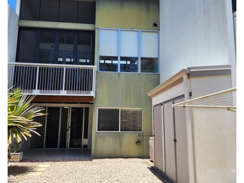 ID:21197300/230 Pulgul Street, Urangan QLD 4655