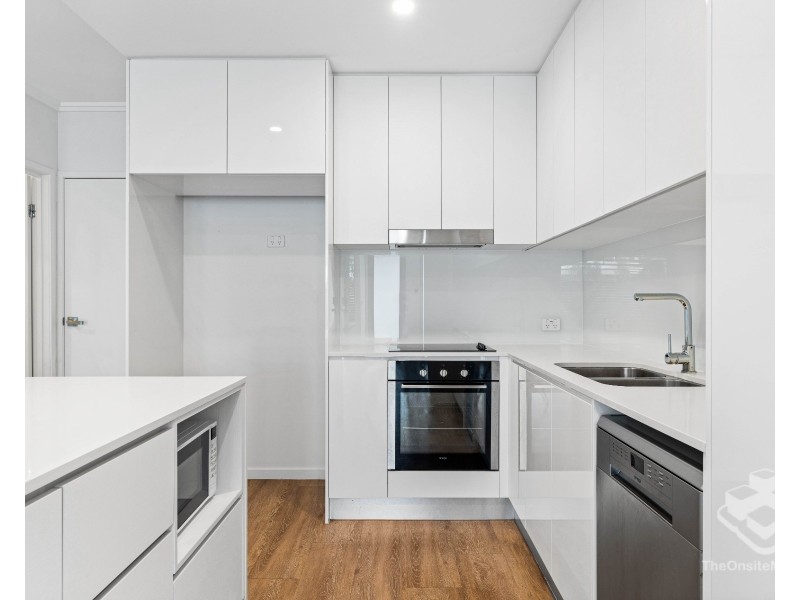 50/1 Vue Boulevard, Robina QLD 4226
