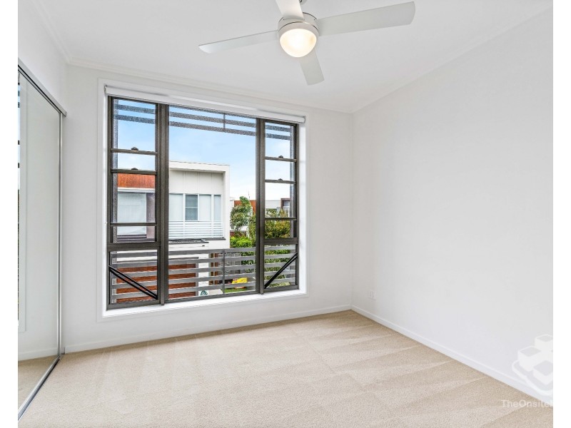 50/1 Vue Boulevard, Robina QLD 4226
