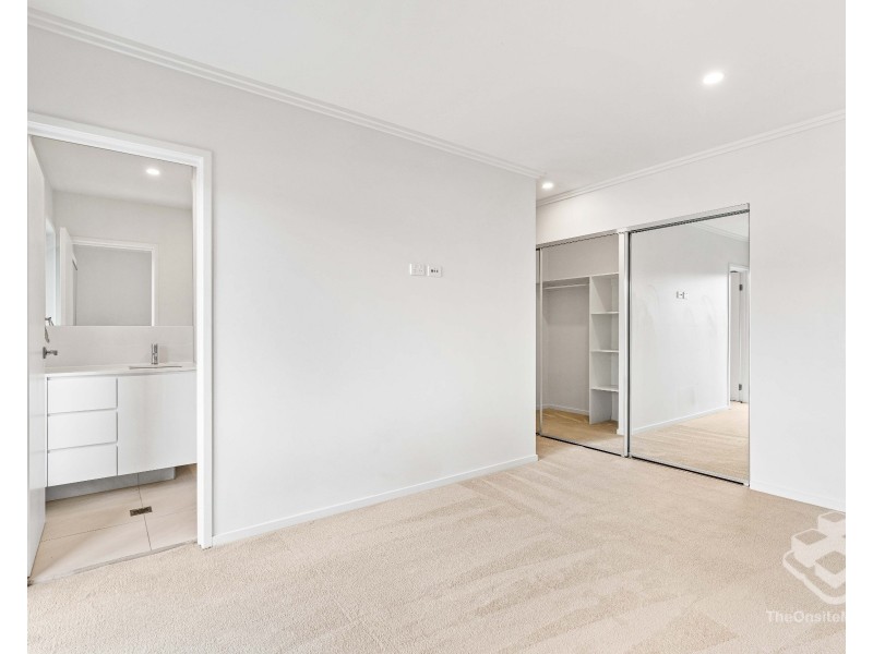 50/1 Vue Boulevard, Robina QLD 4226