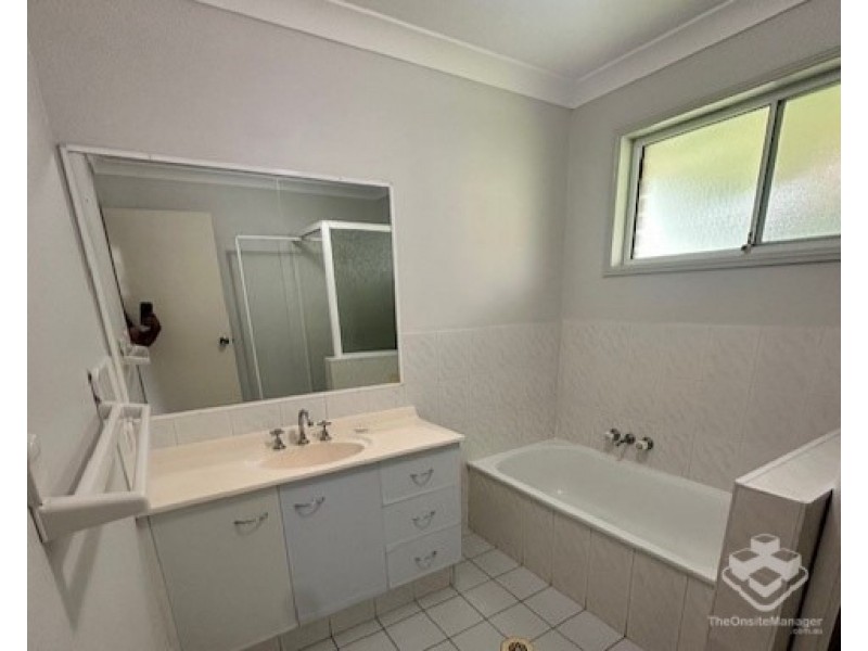 115/97 Edmund Rice Drive, Southport QLD 4215