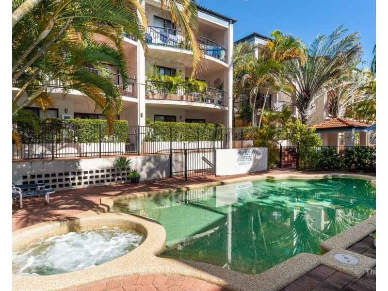 ID:21197560/7-13 Barranbali Street, Surfers Paradise QLD 4217