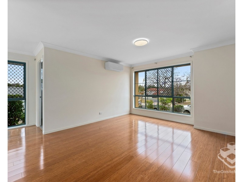 111 Lancaster Circuit, Stretton QLD 4116