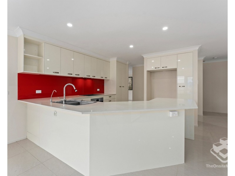 111 Lancaster Circuit, Stretton QLD 4116
