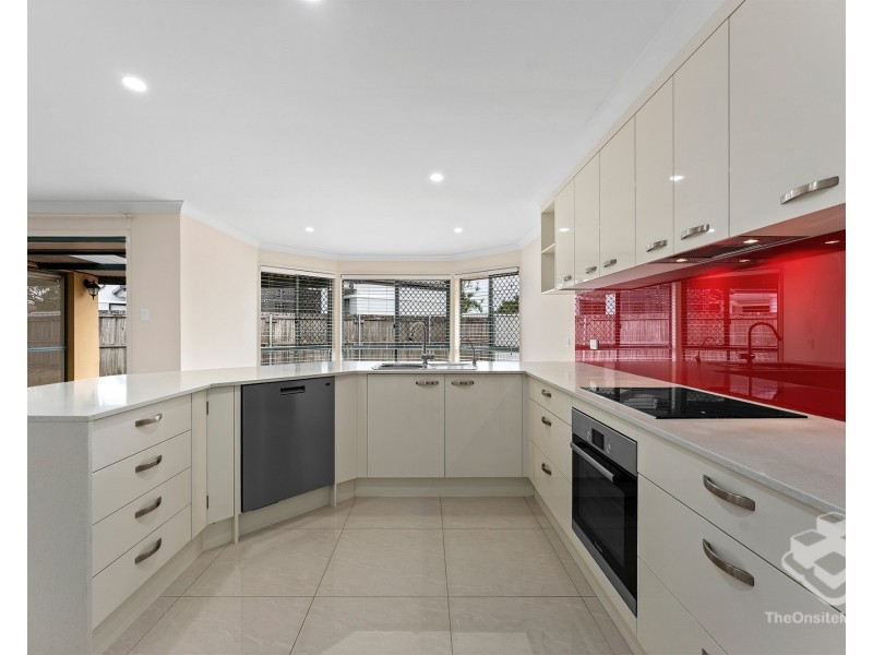 111 Lancaster Circuit, Stretton QLD 4116