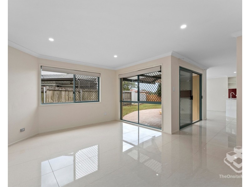111 Lancaster Circuit, Stretton QLD 4116