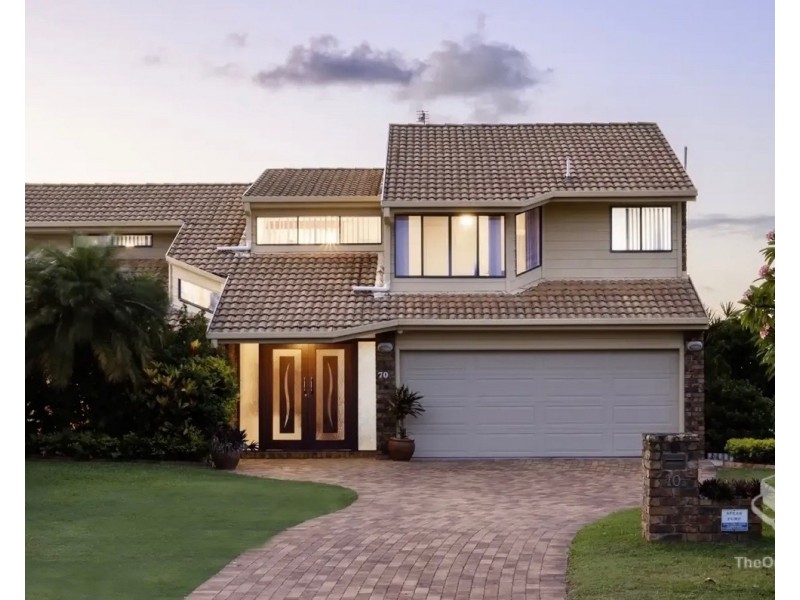 70 Oceanic Drive, Mermaid Waters QLD 4218