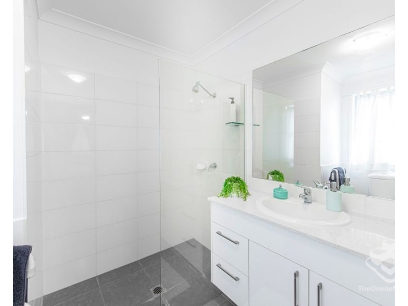 97/51 River Road, Bundamba QLD 4304
