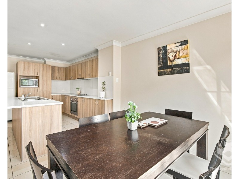 Unit 21/1 Ibis Boulevard, Eli Waters QLD 4655