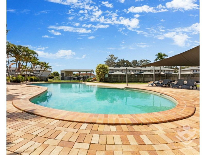 16/1 Ibis Boulevard, Eli Waters QLD 4655