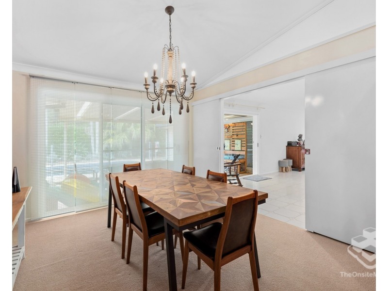14 Cleveland Place, Stretton QLD 4116