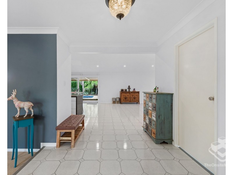 14 Cleveland Place, Stretton QLD 4116