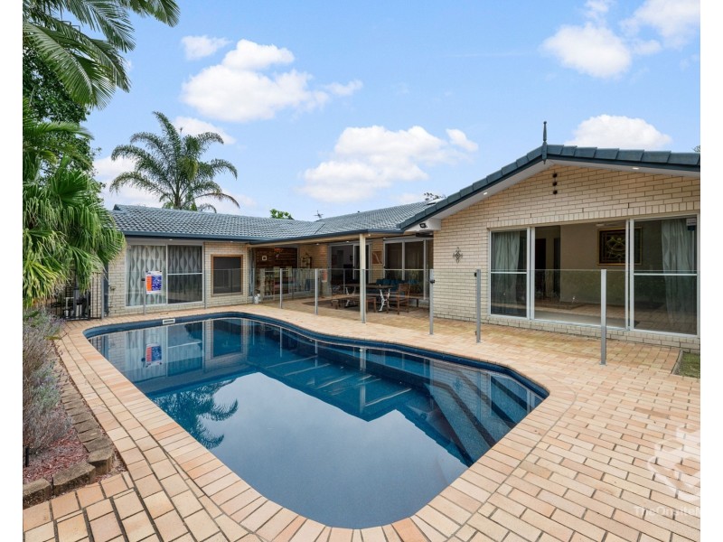 14 Cleveland Place, Stretton QLD 4116