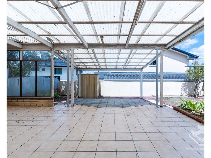 1 Fernshaw Street, Macgregor QLD 4109