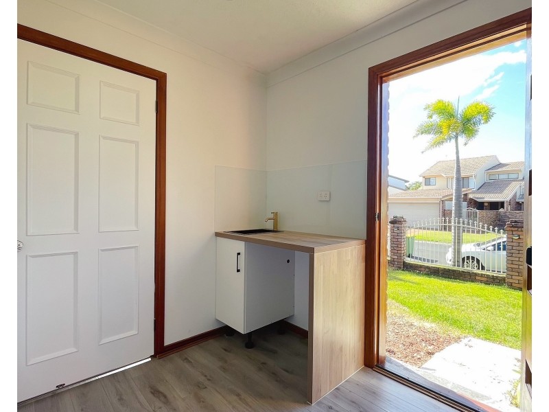 C/64 Wild Duck Drive, Mermaid Waters QLD 4218