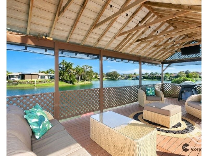 C/64 Wild Duck Drive, Mermaid Waters QLD 4218