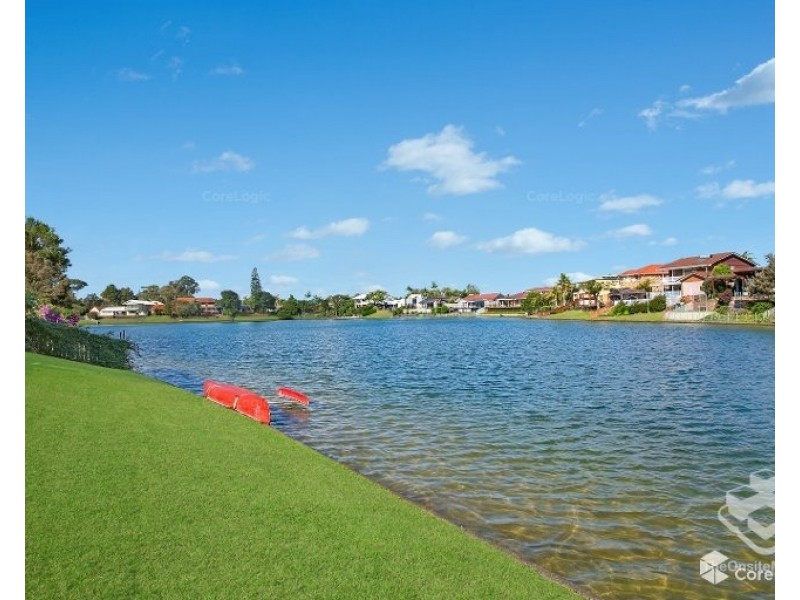 C/64 Wild Duck Drive, Mermaid Waters QLD 4218