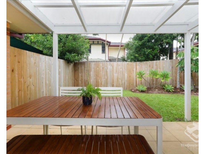 205/125 Hansford Road, Coombabah QLD 4216