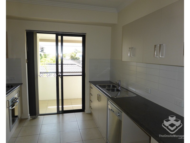 ID:21197867/6-24 Henry Street, West End QLD 4810