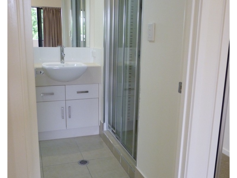 ID:21197867/6-24 Henry Street, West End QLD 4810
