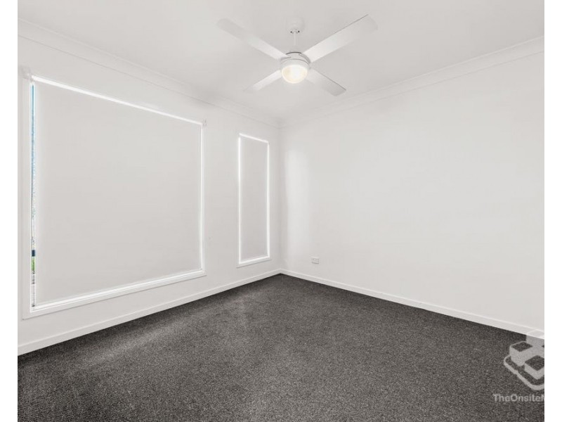 35 Huon Place, Hillcrest QLD 4118