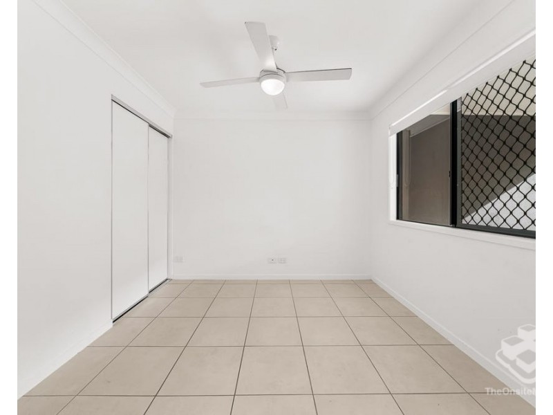35 Huon Place, Hillcrest QLD 4118