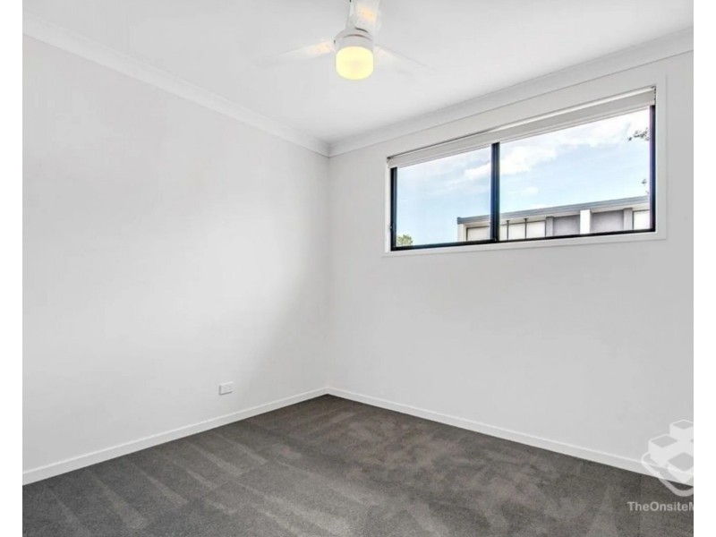 ID:21197932/1141 South Pine Road, Arana Hills QLD 4054