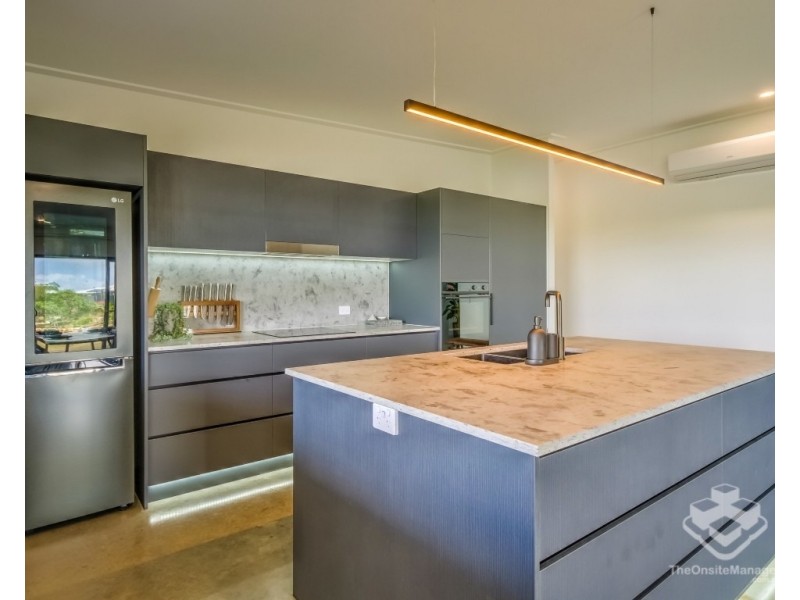 81 Peppermint Circuit, Nikenbah QLD 4655