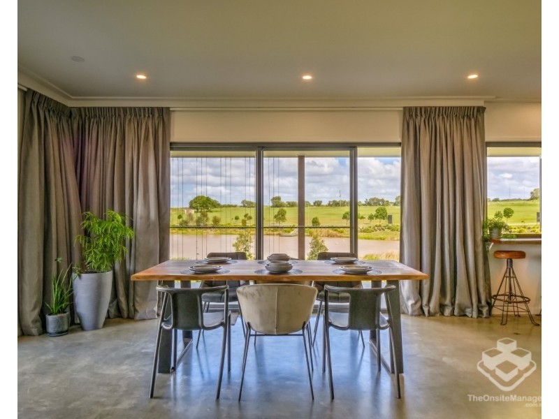 81 Peppermint Circuit, Nikenbah QLD 4655