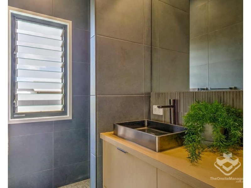 81 Peppermint Circuit, Nikenbah QLD 4655