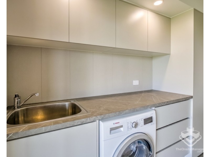 81 Peppermint Circuit, Nikenbah QLD 4655