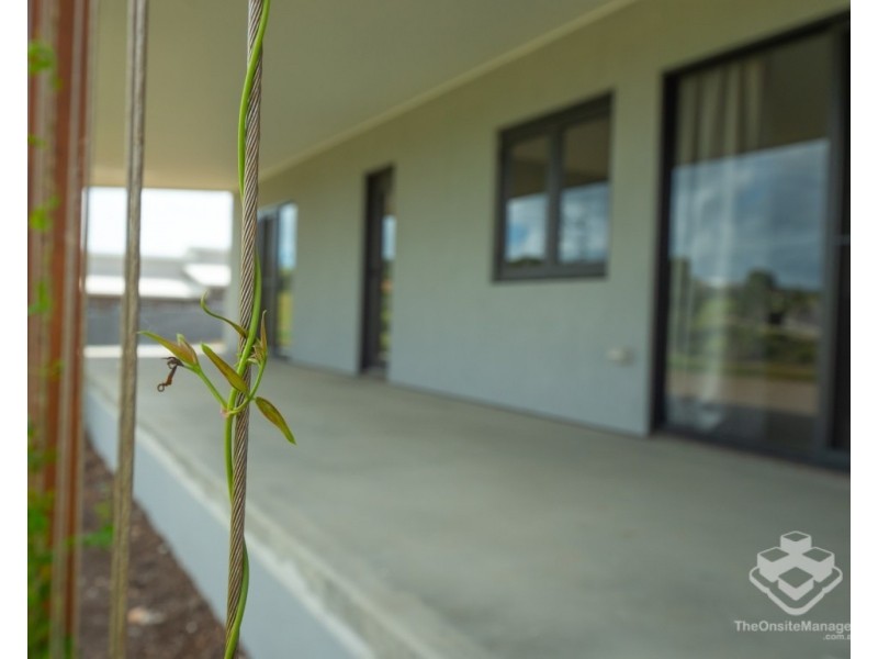 81 Peppermint Circuit, Nikenbah QLD 4655