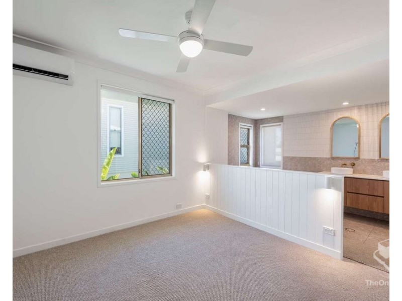 30 Seaside Avenue, Mermaid Beach QLD 4218