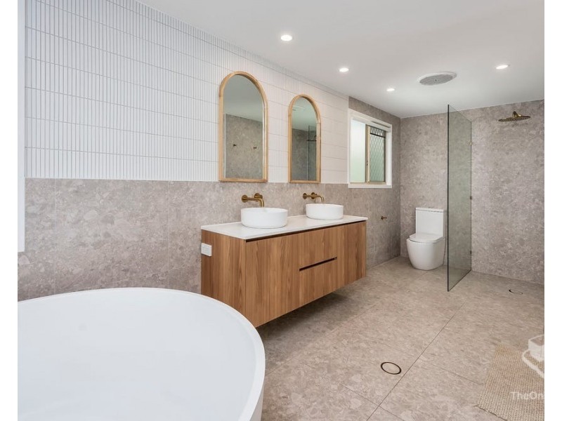 30 Seaside Avenue, Mermaid Beach QLD 4218