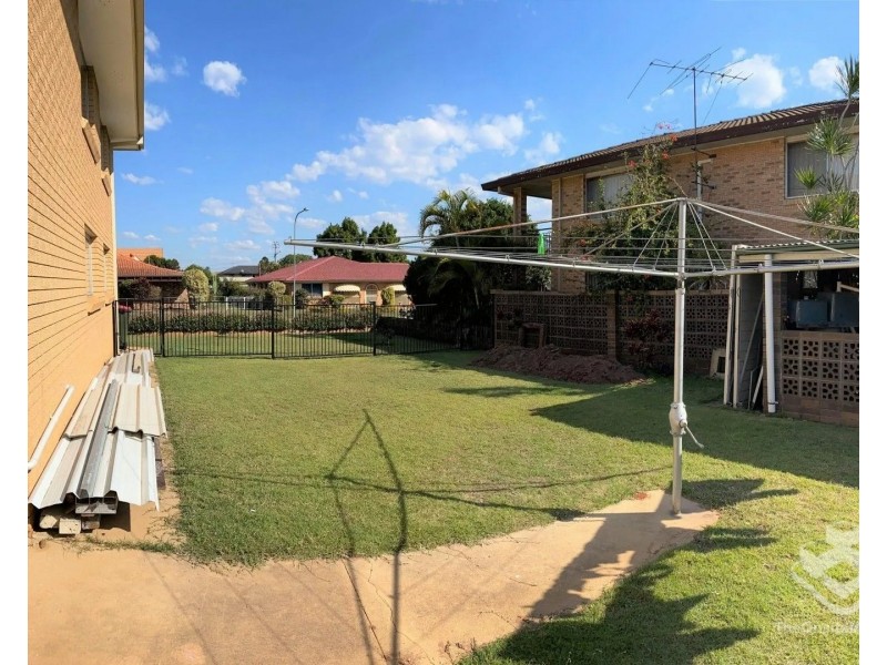10 Prudence Street, Robertson QLD 4109
