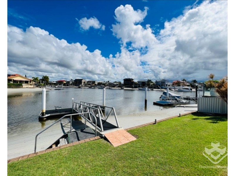 40 Oxley Drive, Paradise Point QLD 4216