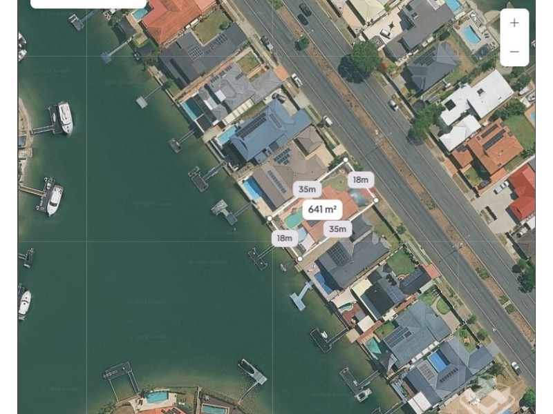 40 Oxley Drive, Paradise Point QLD 4216