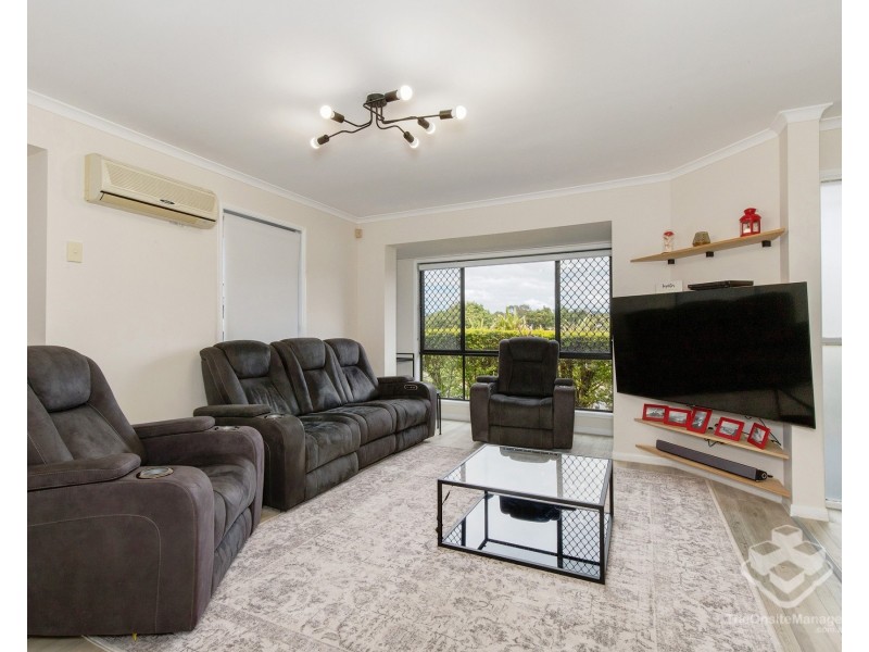 31 Santa Isobel Boulevard, Pacific Pines QLD 4211
